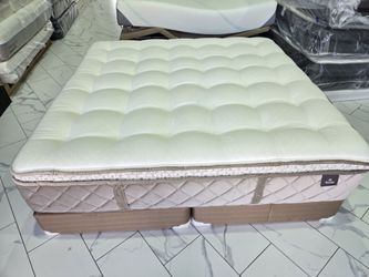 King Sizes Mattress And Box Spring