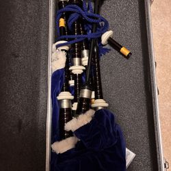 Bagpipes (from Scotland)