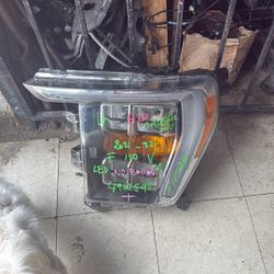 2022 Ford F150 Left Headlight 