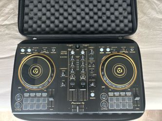 LIMITED EDITION Gold Pioneer DDJ-400 with Soft Travel Carrying Case
