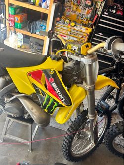 Dirt bike