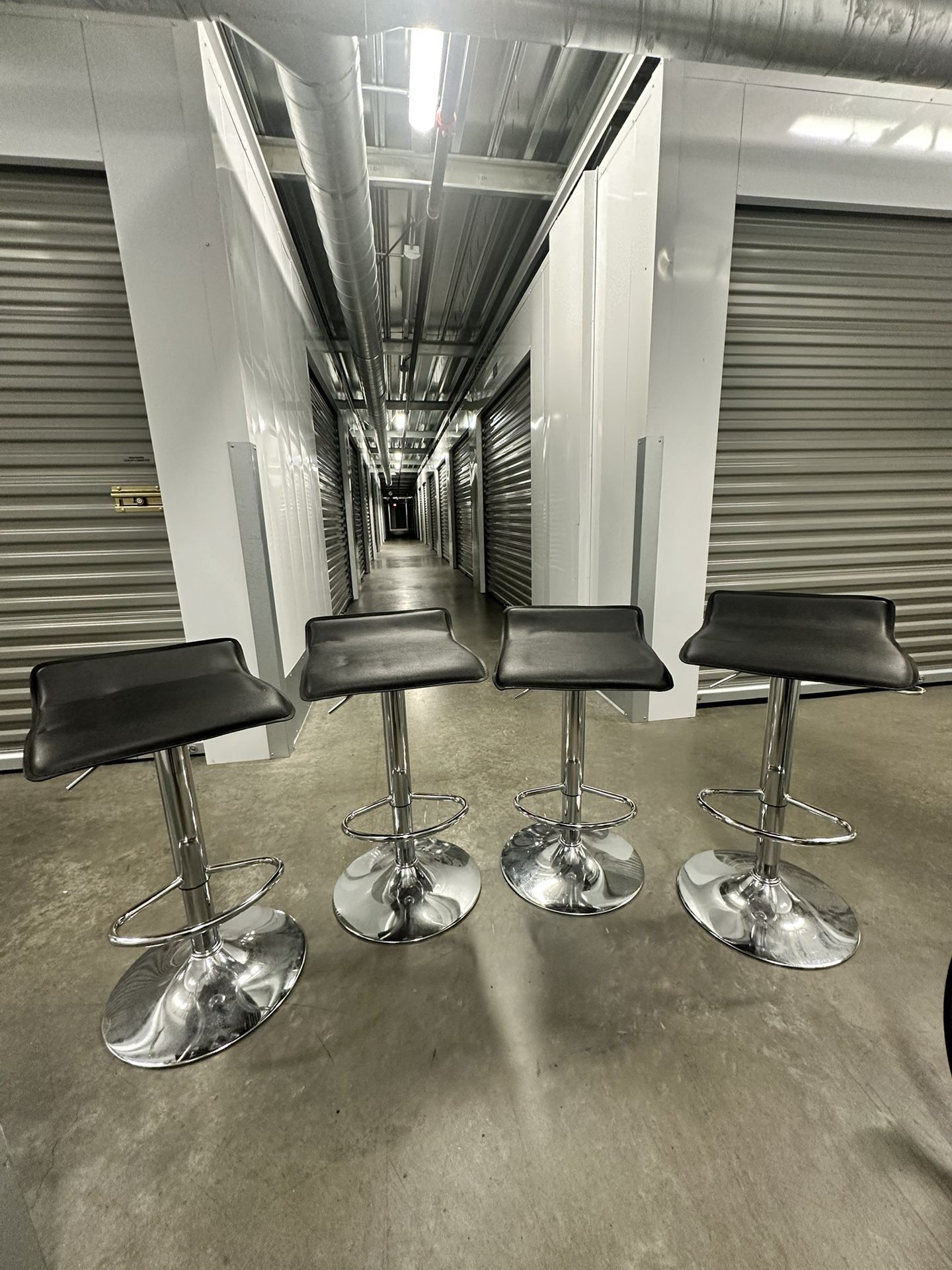 Swivel Counter/Bar Stools