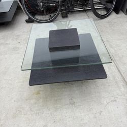 Beautiful Modern  Coffee Table and End Table