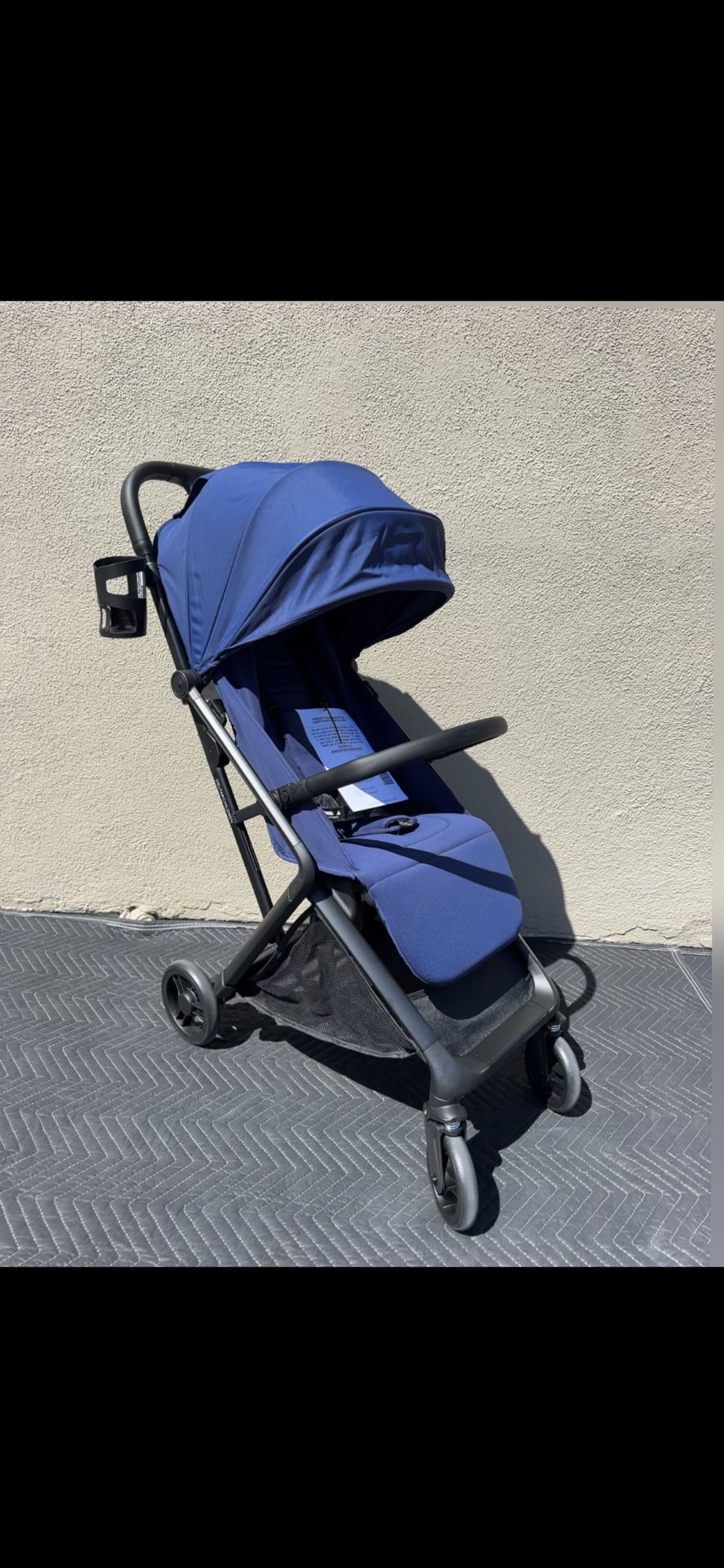 Stroller/ Icon Compact Travel Stroller/ Travel/ Airplane/ Kids/ New
