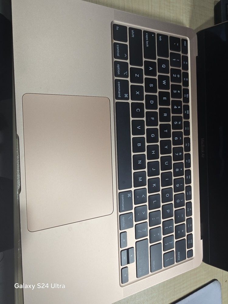 Apple MacBook Air 2020 8gb 512gb For Parts Icloud