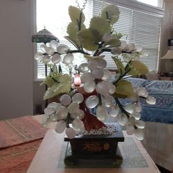ORIENTAL DECOR A GREEN  LEAF JADE STONE GRAPE TREE 