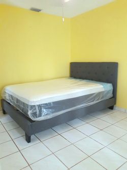 NEW QUEEN-SIZE PILLOW TOP MATTRESS AND BOX SPRING 💤