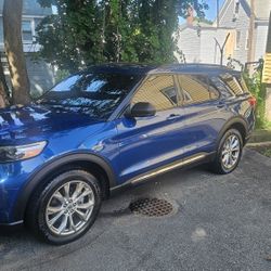 2020 Ford Explorer