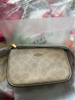 Coach Nolita 19 Wristlet / Pouch Bag New OBO
