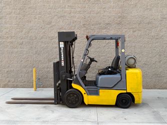 Komatsu Stage 3 Propane Forklift – 2,000 LBS Capacity – 20ft (240") High Mast - Side Shift