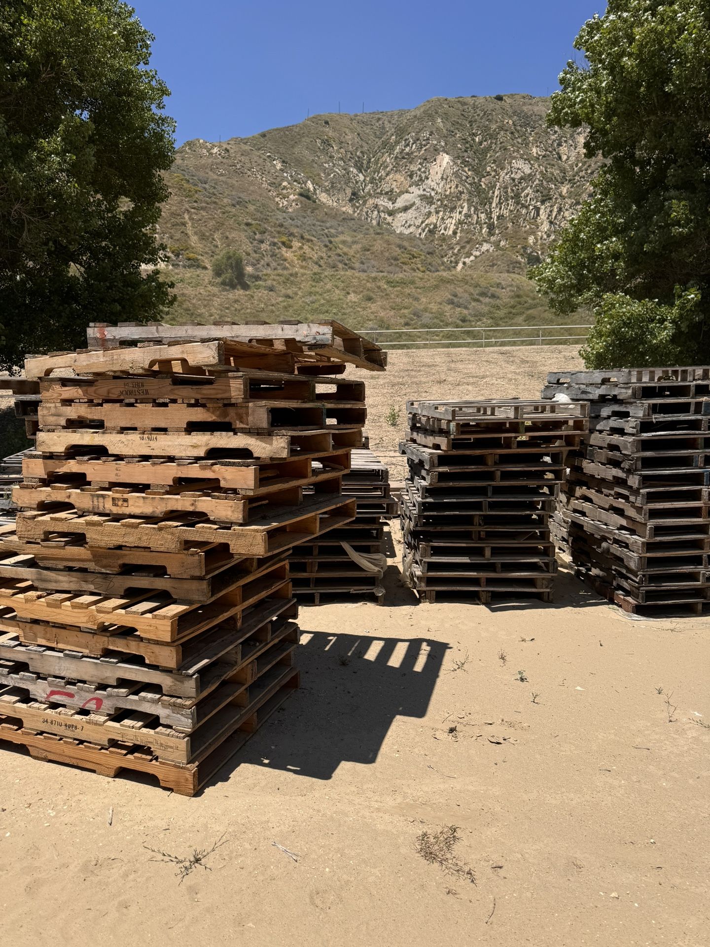 PALLETS - PALLETS - PALLETS