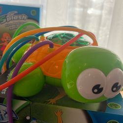 Outdoor Water Sprinkler for Kids and Toddlers Backyard Spinning Turtle Sprinkler Toy