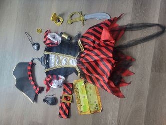 Size 4-5t pirate dress costume