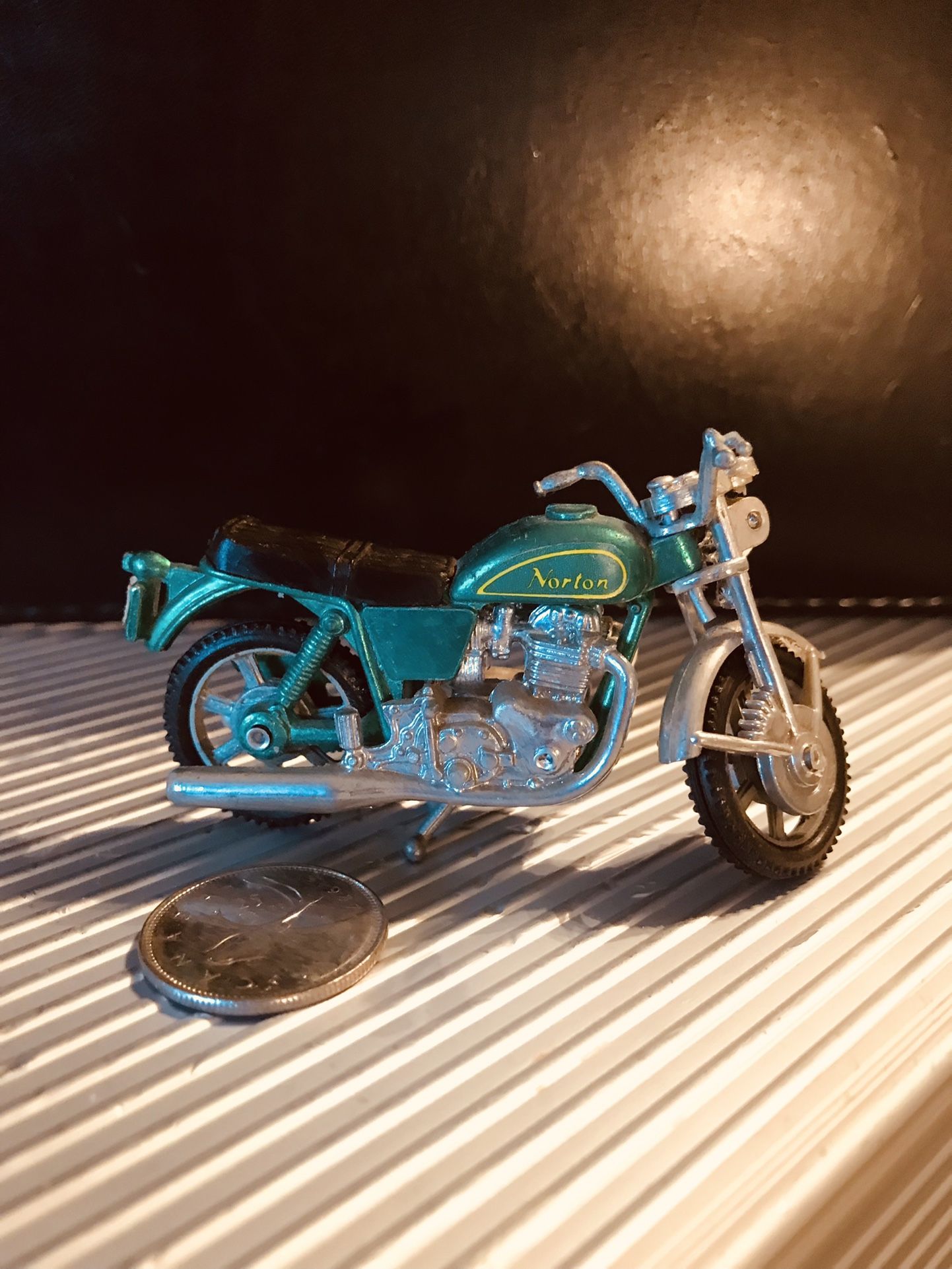 3.25’ Inch Die cast Norton 750 Commando Motorcycle 