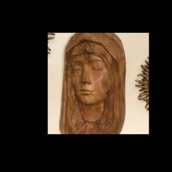VINTAGE HAND CARVED OAK WOOD MOTHER MARY.