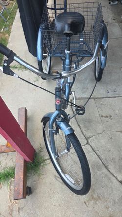 Schwinn Meridian Adult Tricycle