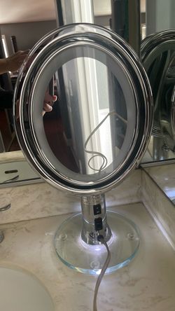 Makeup mirror
