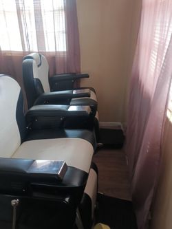 Barber Chairs New x2