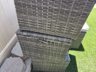 Outdoor patio furniture set
