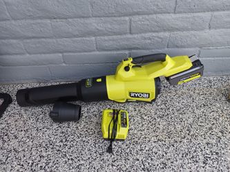 BLOWER RYOBI 40V BATTERY AND CHARGER INCLUDED