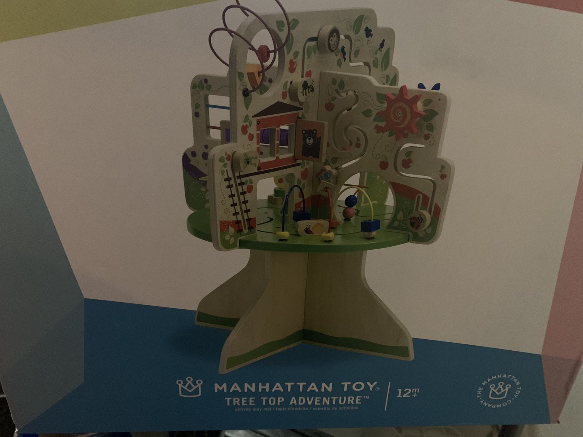 Manhattan toy tree