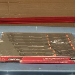 Snap-on Tools 6 pc 12-Point SAE Flank DriveR Soft Grip Box Wrench Set (11/16-1") (Orange)
