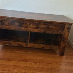 Lift Top- Coffee Table 