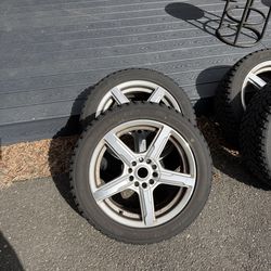 Snow tires with rims/wheels