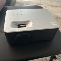 PROJECTOR WITH AMAZON ROKU FOR SALE