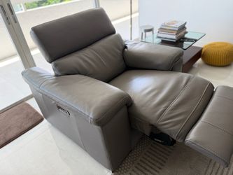 Leather Electric recliner Taupee from El Dorado