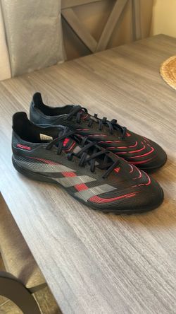 Adidas Predator Turf