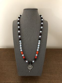 Beads and stones necklace string