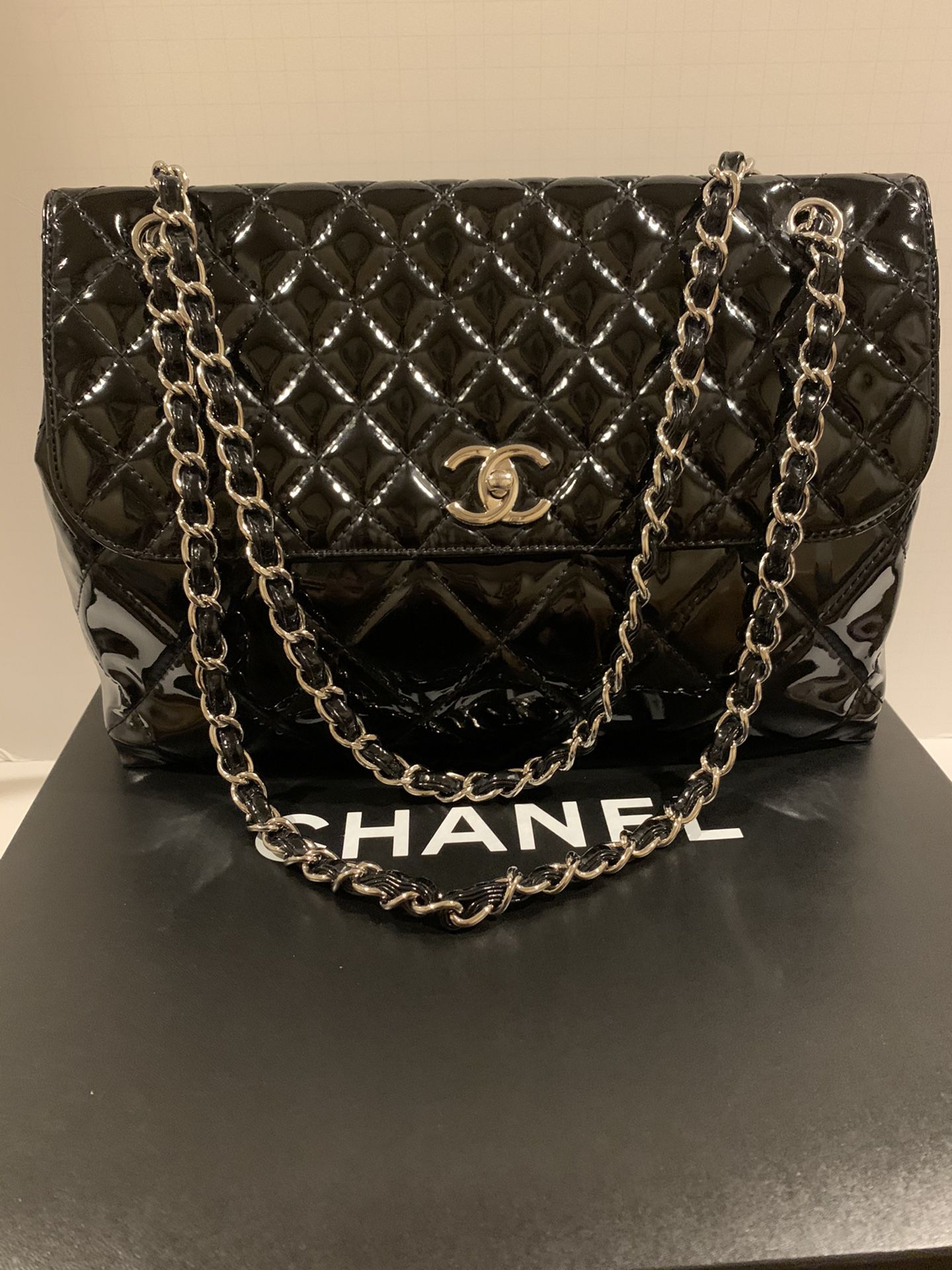 Chanel maxi large patent leather flap bag - black /silver AUTHENTIC