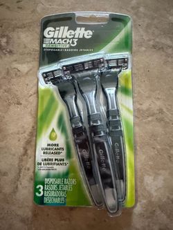 Gillette Mach 3 Sensitive Disposable Razors (3)