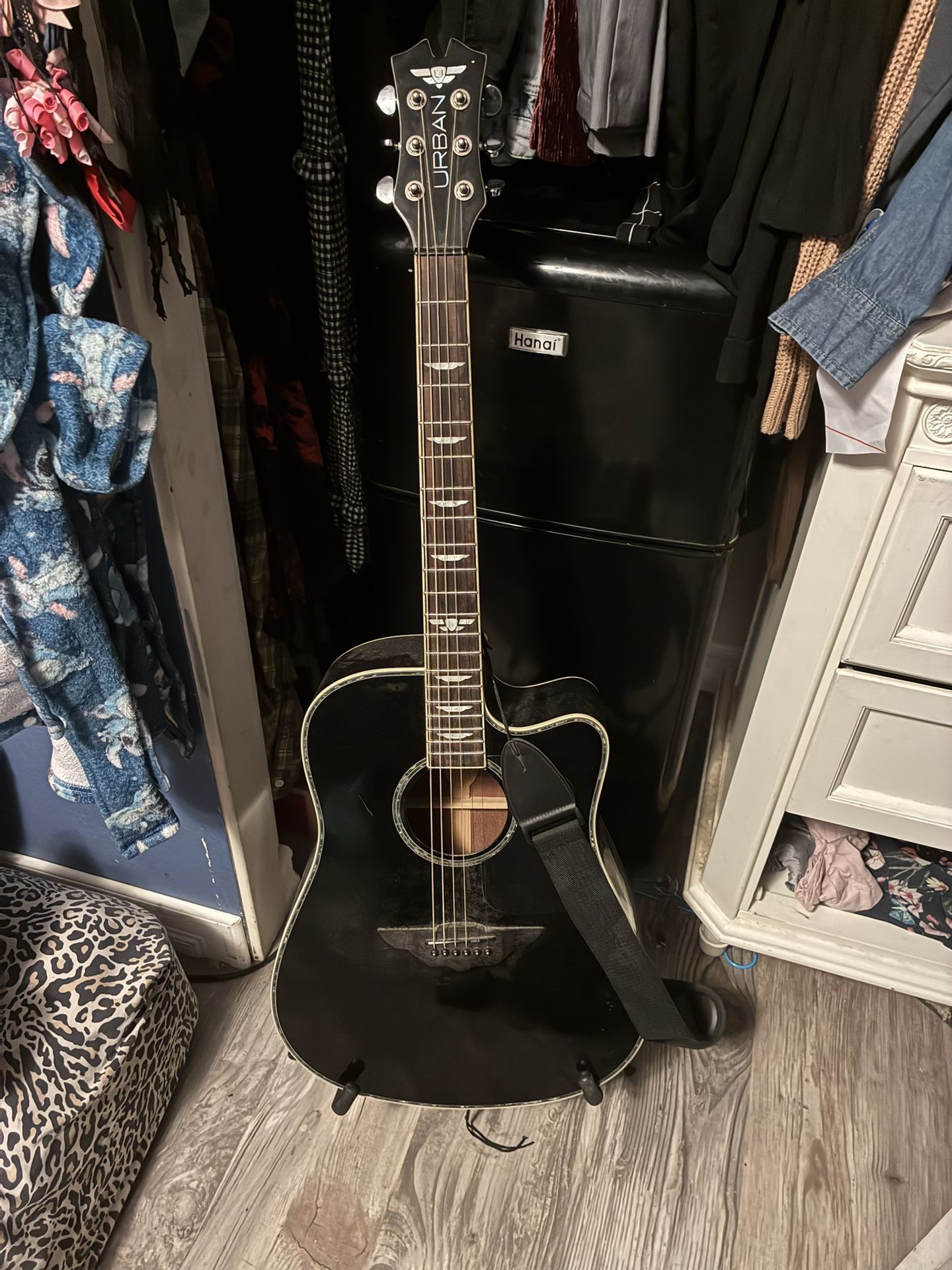 Acoustic guitar