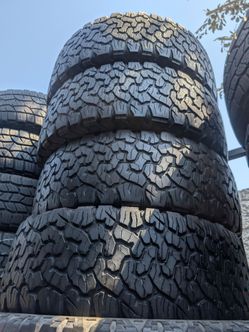 265-60R18 LT bf Goodrich tires usadas en perfecta condición set of 4