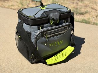 Titan Artic Freeze Small Soft Cooler
