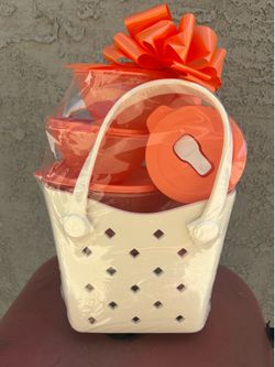 Tupperware set