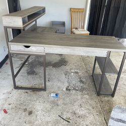 Work Desk 