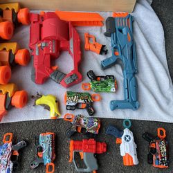 Lot Of Nerf Guns & Bullets