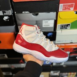 Jordan Cherry 11s size 9 PADS