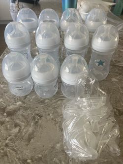 Philips Avent Glass and Plastic Baby Bottles Lot