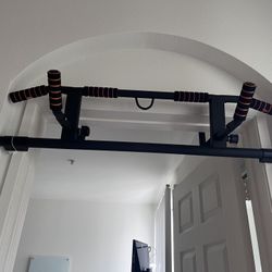 Pull Up Bar