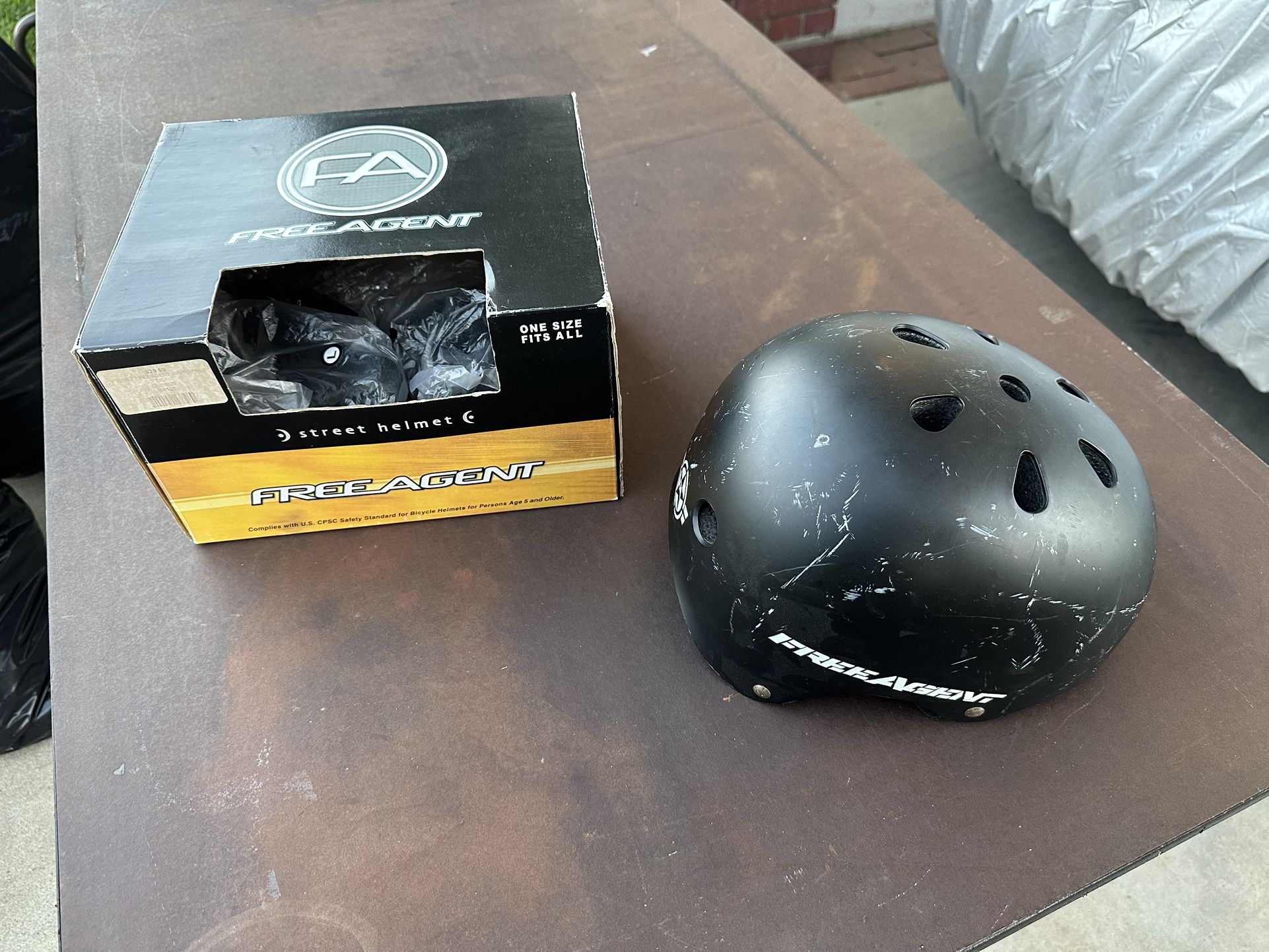 Freeagent Helmet 