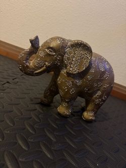 Ceramic Elephant Decor