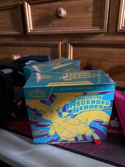 Pokémon Mega Evolution Ascended Heroes Elite Trainer Box