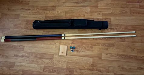Orchid Set of 2 Pool Cues w/carrying case