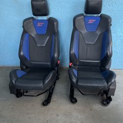 Ford Focus ST Recaro Seats