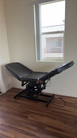 Hydraulic Tattoo Bed