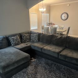 Sectional Couch 